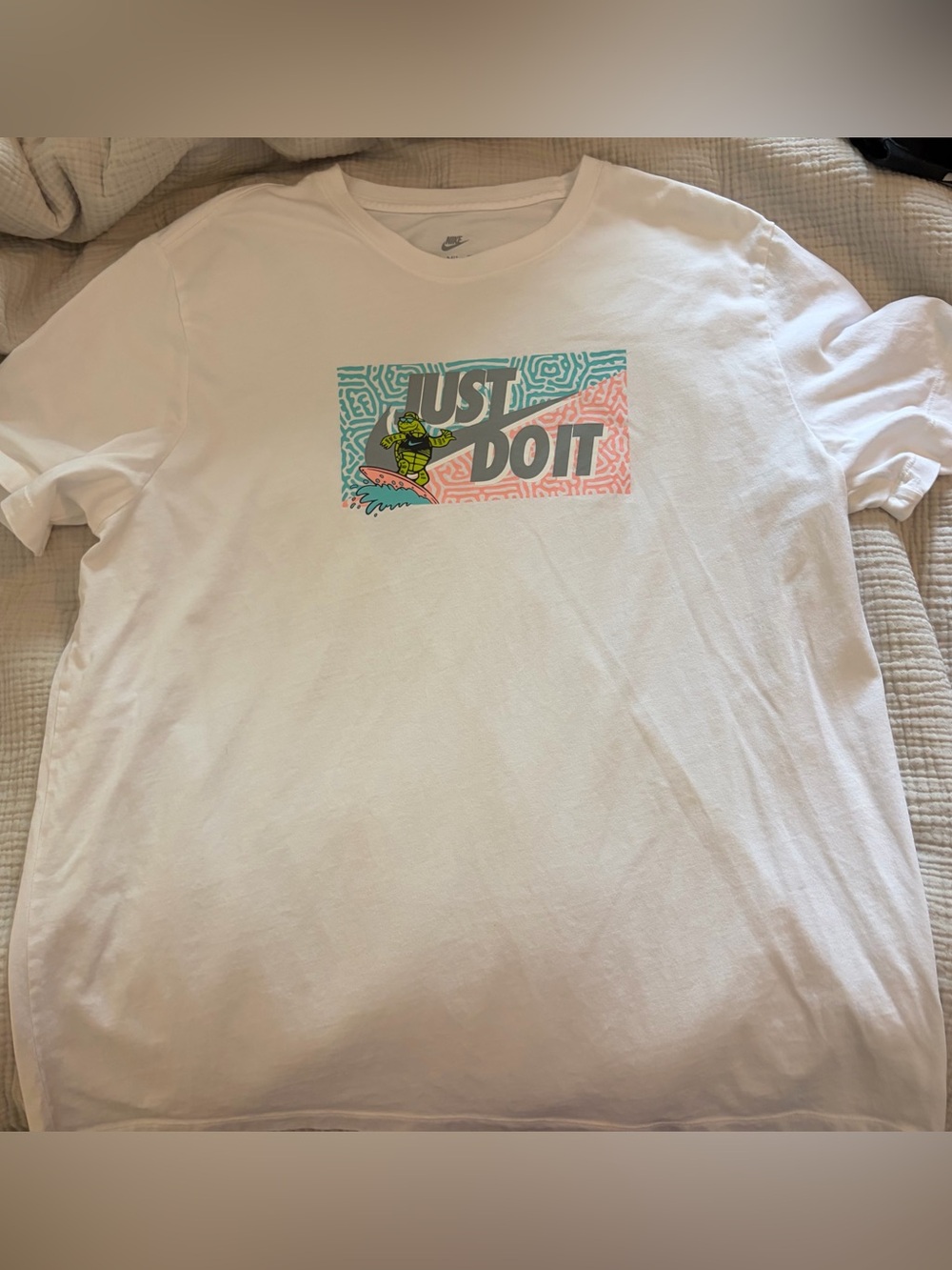Nike Men’s White 'Just Do It' Graphic Tee - SZ XXL